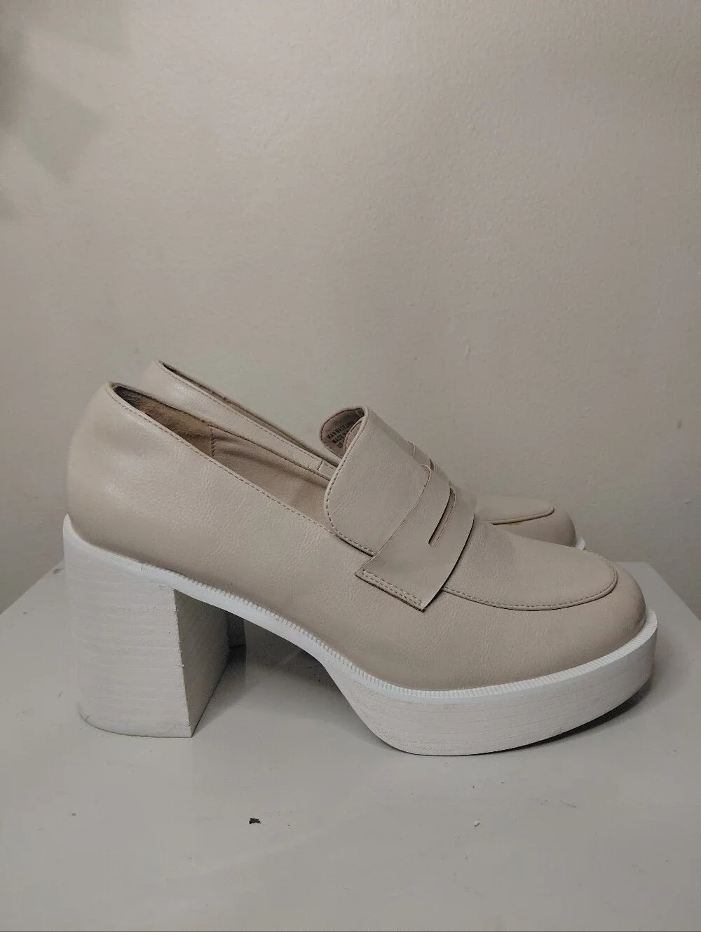 Oasis Society Hannah Cream Platform Penny Loafers with Chunky Block Heel Sz 8.5